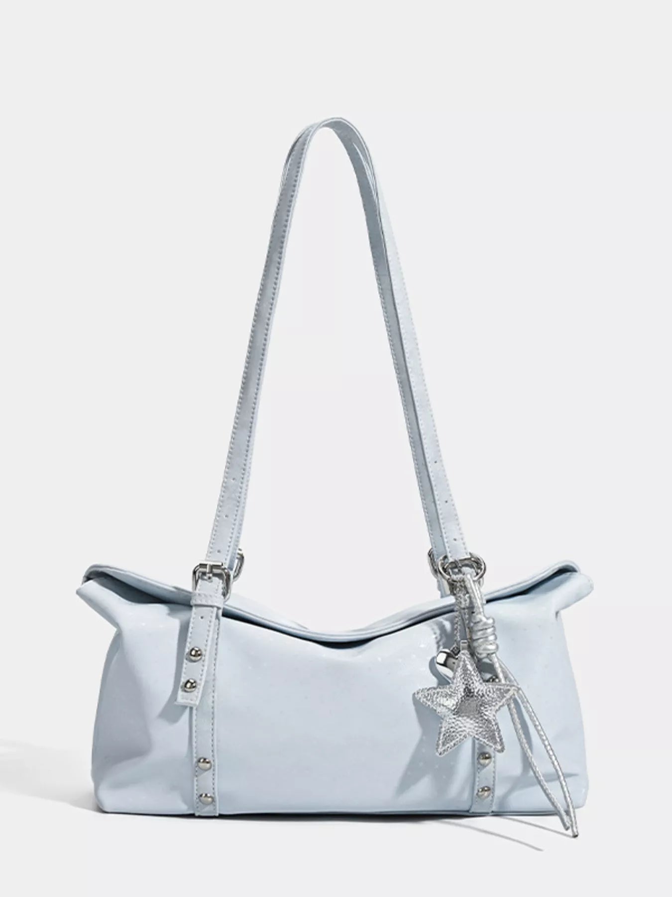 Bolso Elara de hombro en acabado piel con charm estelar