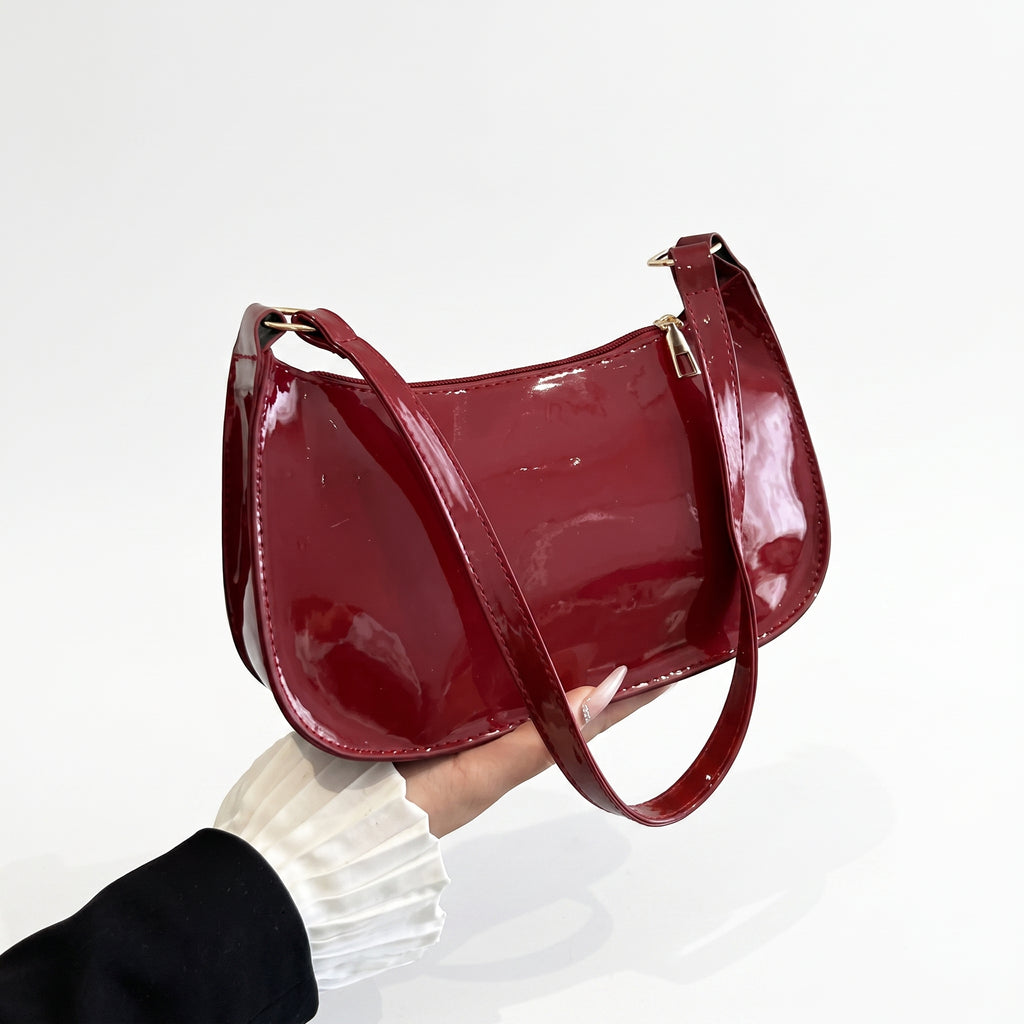 Bolso de Hombro Baguette en Charol