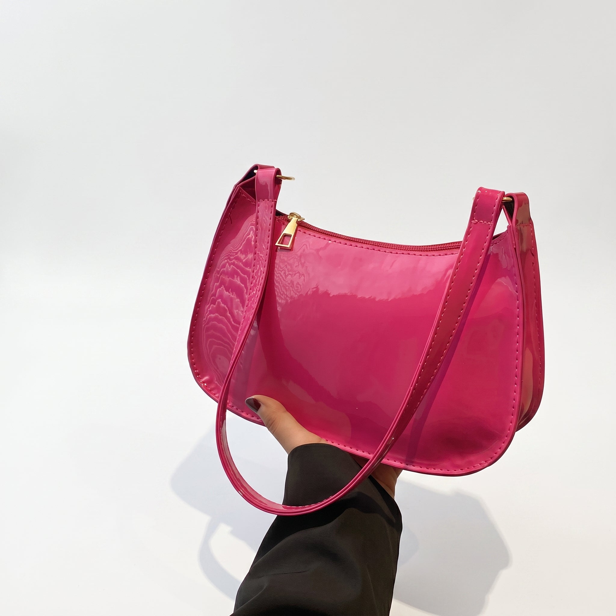Bolso de Hombro Baguette en Charol