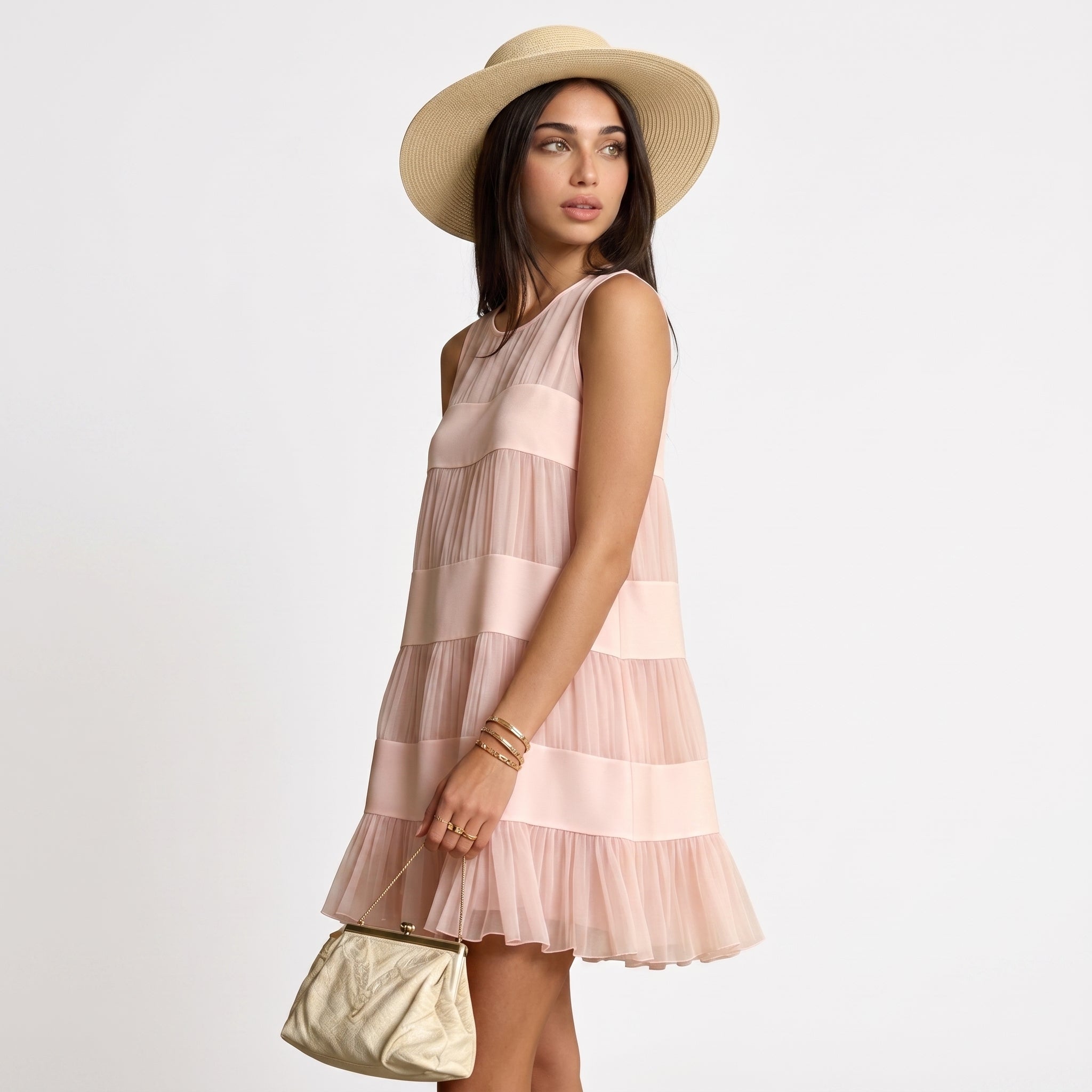 Carla | Vestido corto patchwork rosa claro en capas de chiffon plisado y satinado