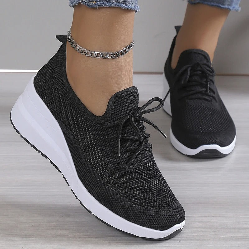 Velmira | Zapatillas para mujer con cordones y diseño cómodo y ligero